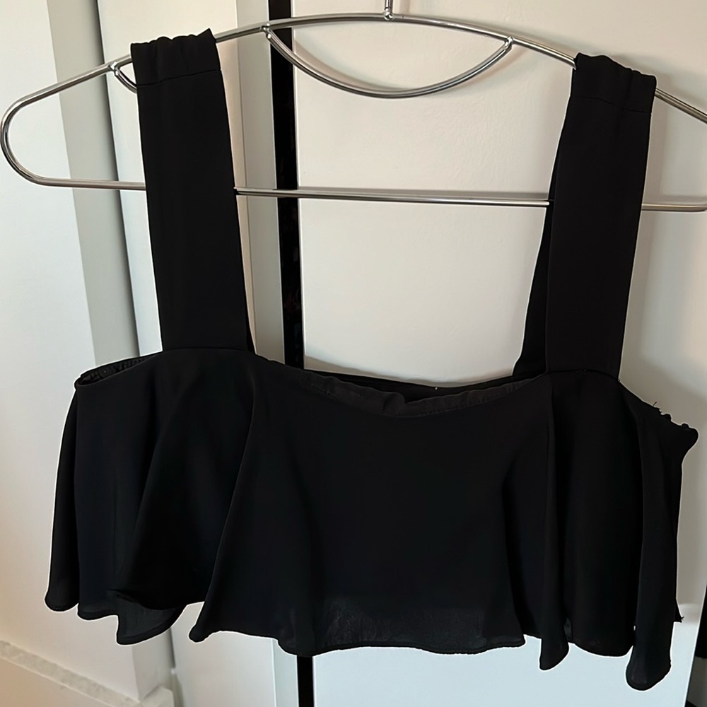 Black crop top